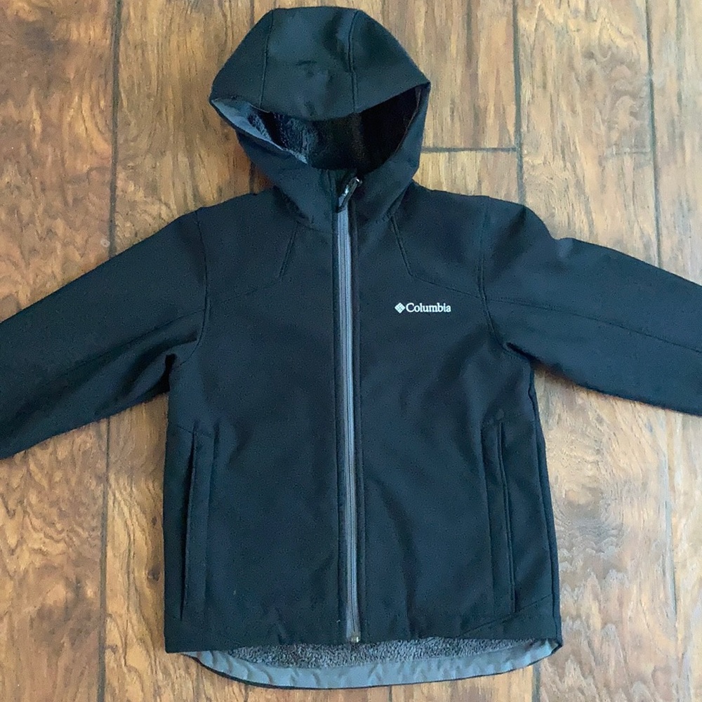 Columbia Omni-Shield jacket EUC
